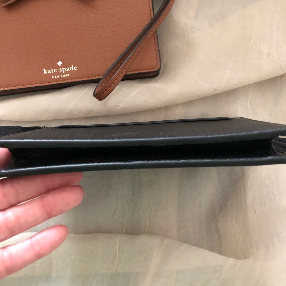 Kate Spade Hayes Wristlet/Clutch NWT - Picture 7 of 7